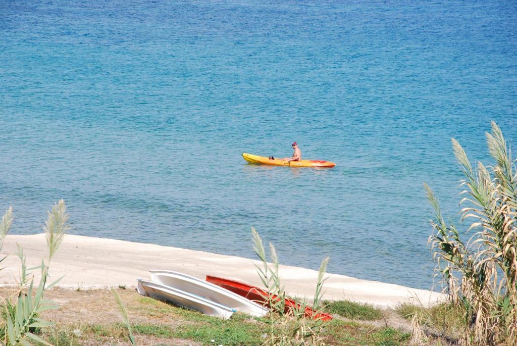 Kavos Psarou Studios & Apartments Екстер'єр фото