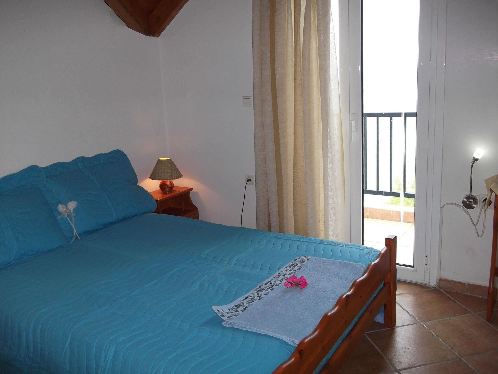 Kavos Psarou Studios & Apartments Екстер'єр фото