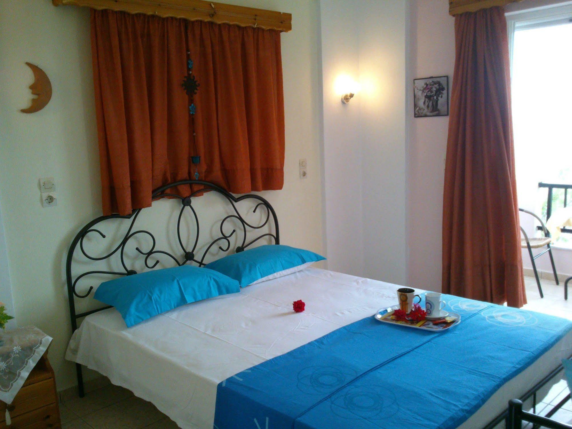 Kavos Psarou Studios & Apartments Екстер'єр фото