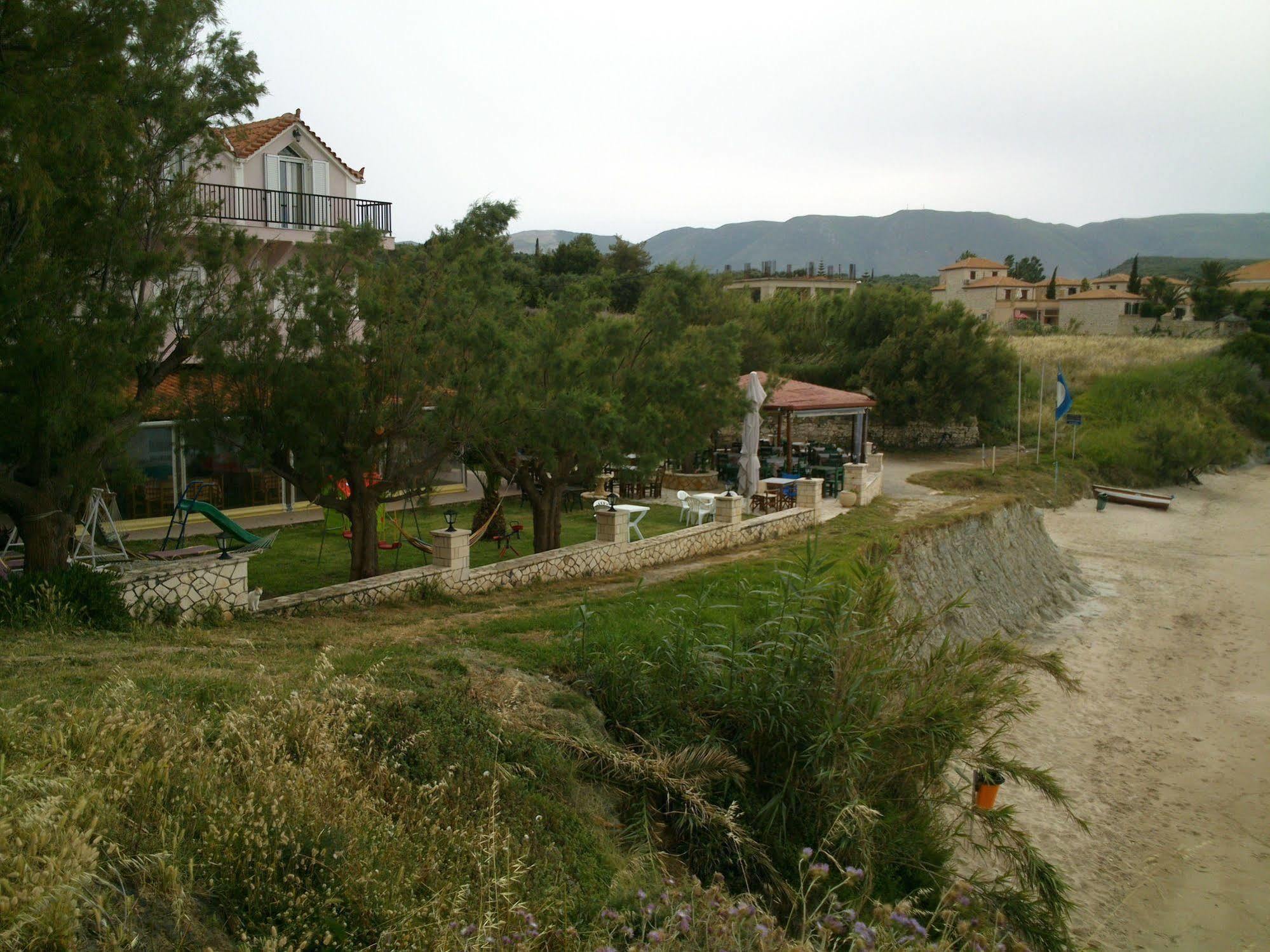 Kavos Psarou Studios & Apartments Екстер'єр фото